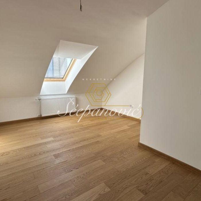 Stan Prodaja Novi Sad  185 m2