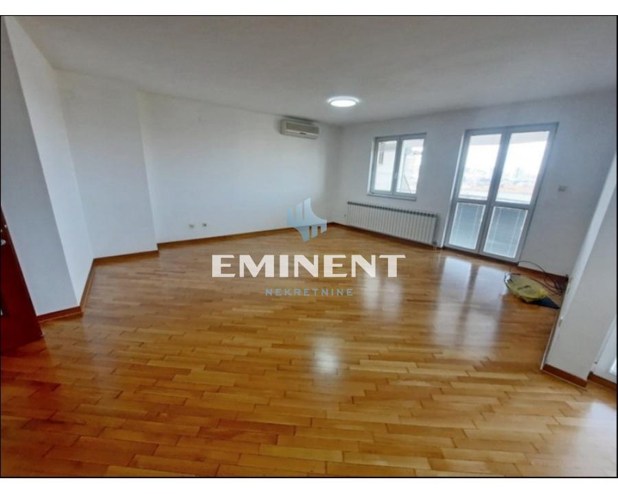 Petosoban stan za izdavanje, Hram Svetog Save, Beograd, 172m², 2.000 €/mes