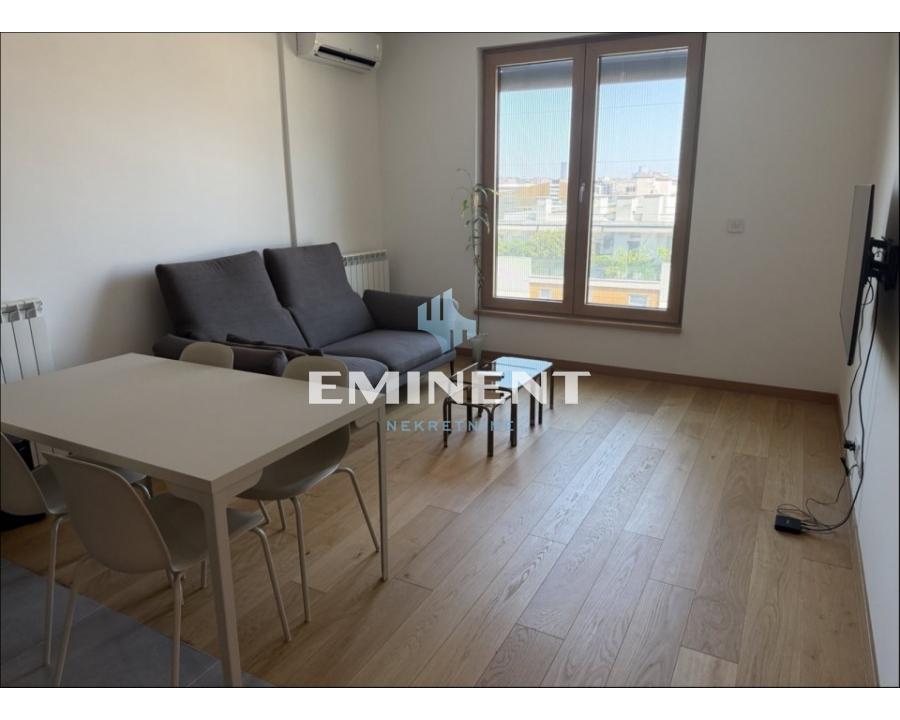 Dvosoban stan za izdavanje, Blok 65, Beograd, 42m², 850 €/mes