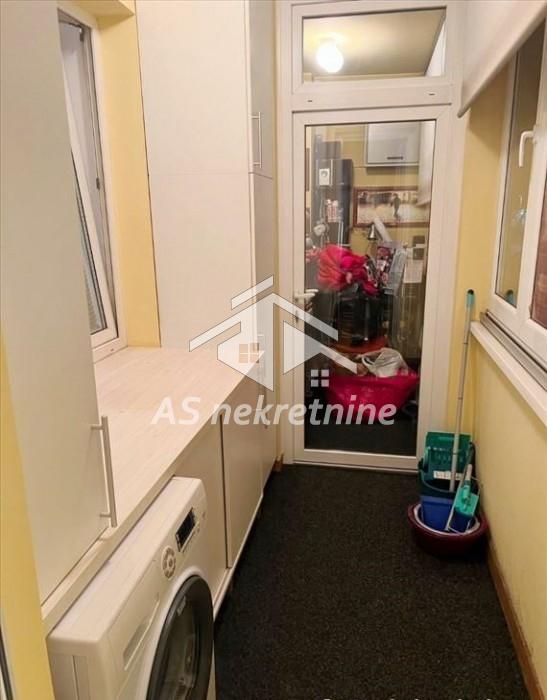 Stan Izdavanje Beograd Đeram Pijaca 74 m2