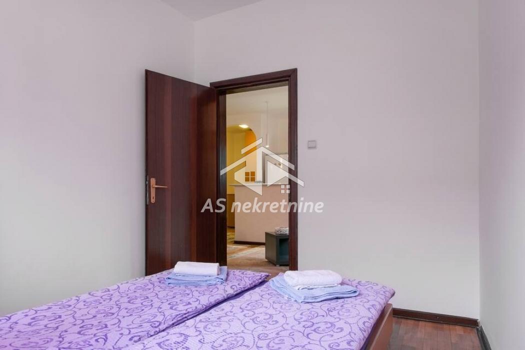 Stan Izdavanje Beograd Đeram Pijaca 46 m2