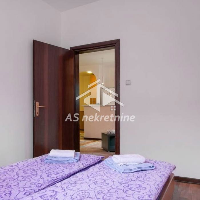 Stan Izdavanje Beograd Đeram Pijaca 46 m2