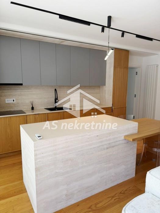 Stan Izdavanje Beograd Crveni Krst Vračar 125 m2