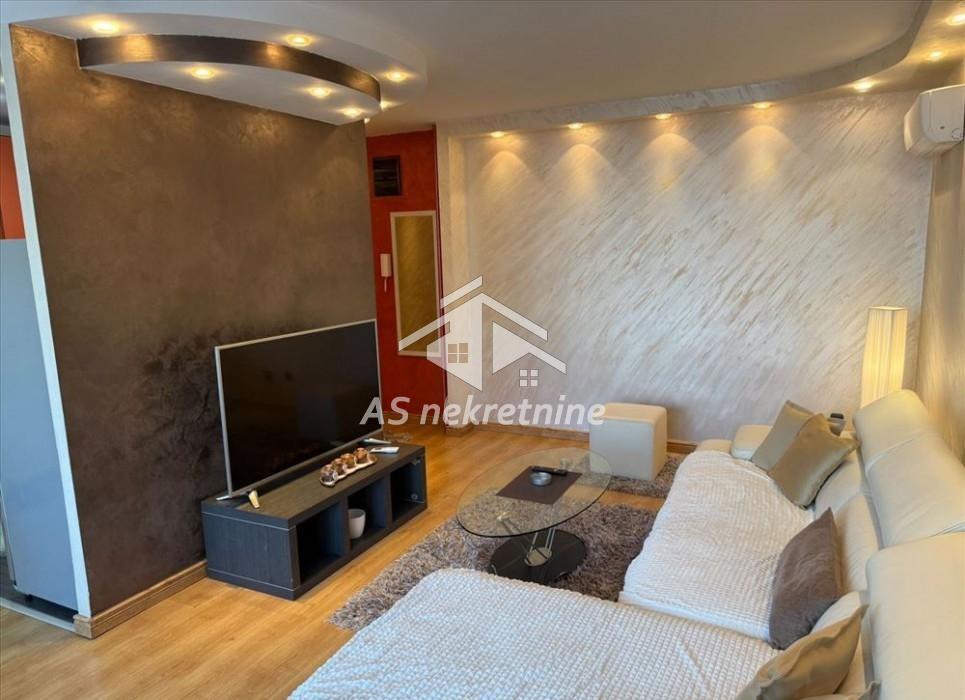 Stan Izdavanje Beograd Blok 22 80 m2
