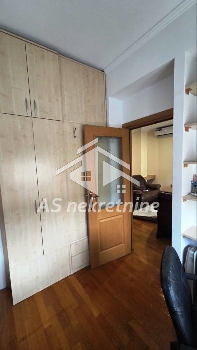 Trosoban stan za izdavanje, Skupština, Beograd, 65m², 900 €/mes