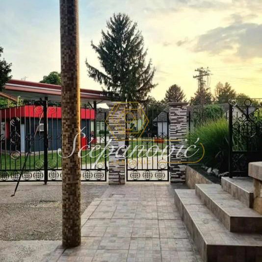 Kuća Prodaja Mali Iđoš  169 m2