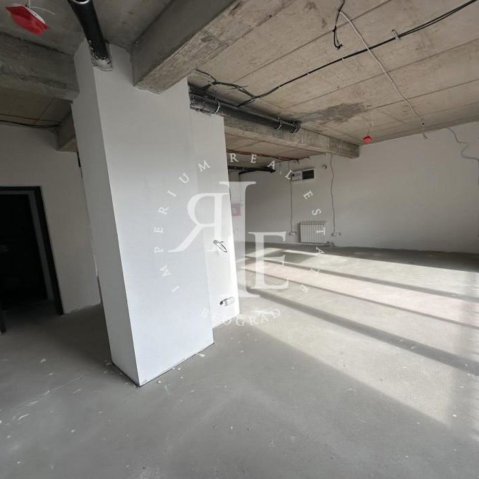 Lokal Prodaja Beograd Tošin Bunar 68 m2