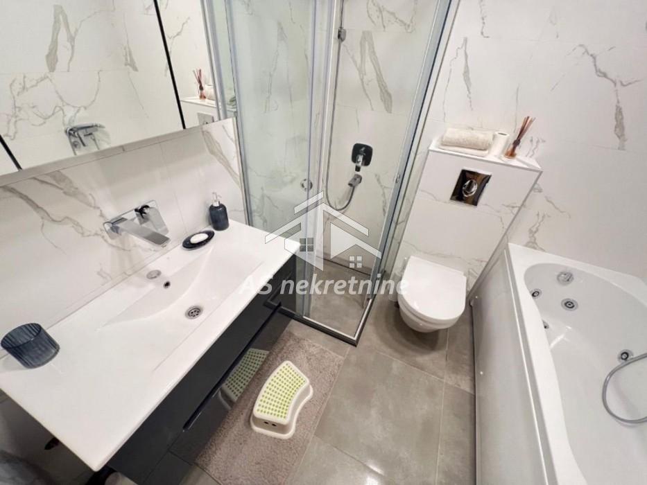 Četvorosoban stan na prodaju, Južni Bulevar, Beograd, 88m², 387.000 €