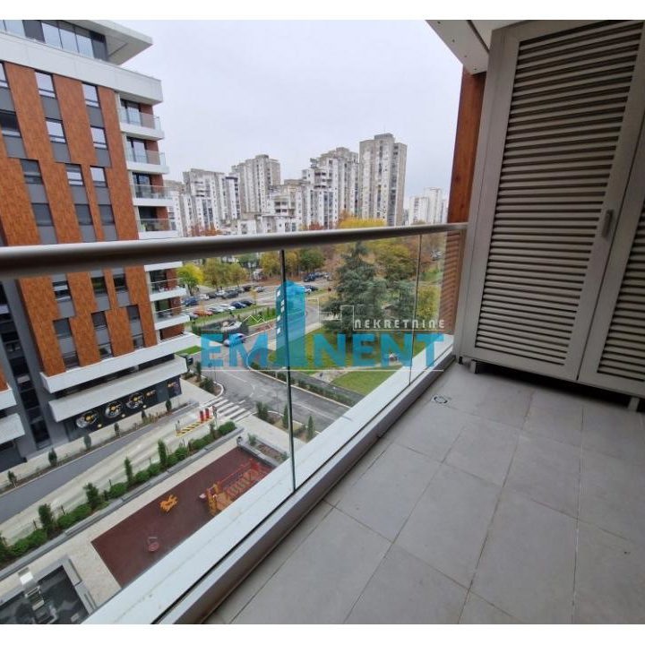 Stan Izdavanje Beograd Blok 63 52 m2