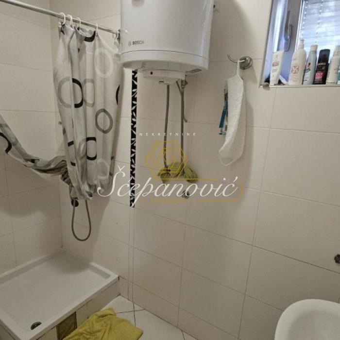 Četvorosoban stan na prodaju, Bulevar Oslobođenja, Novi Sad, 134m², 299.000 €