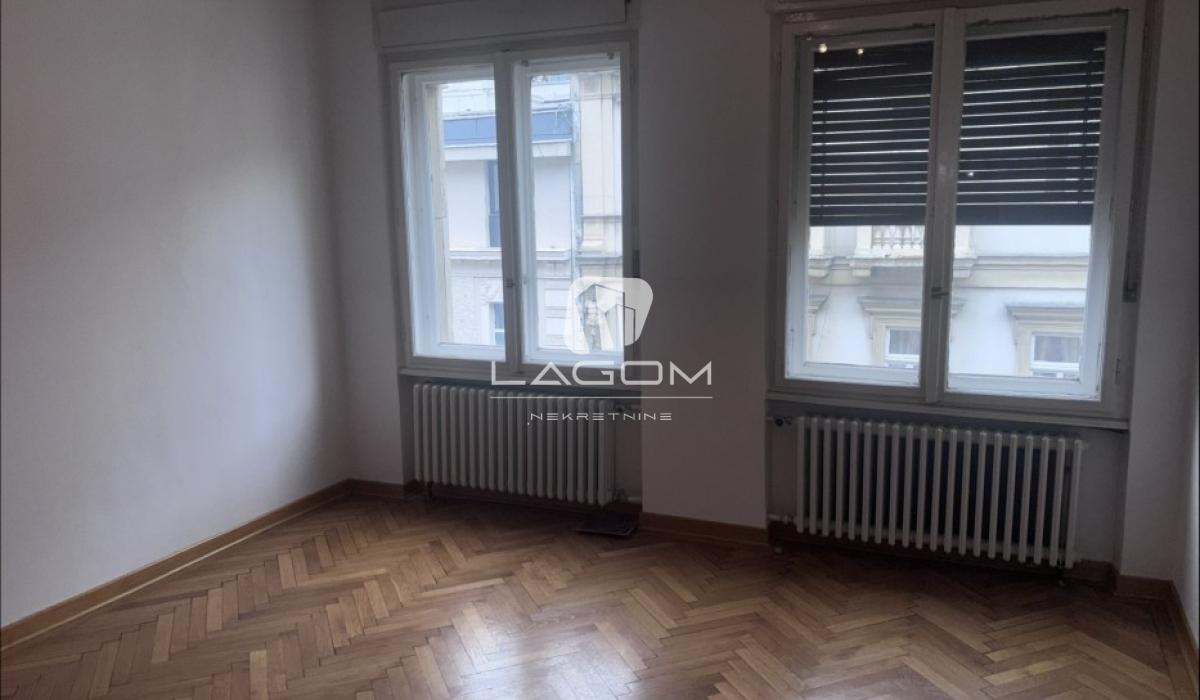 Stan Izdavanje Beograd Knez Mihailova 89 m2