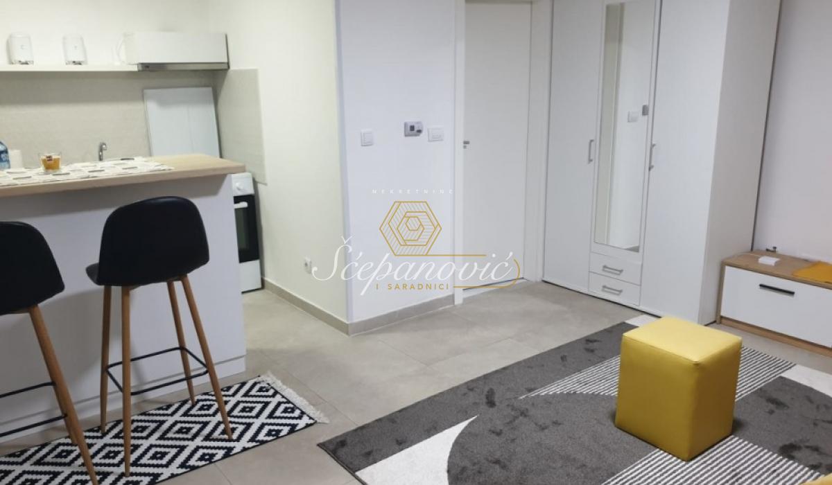 Stan Prodaja Novi Sad  24 m2