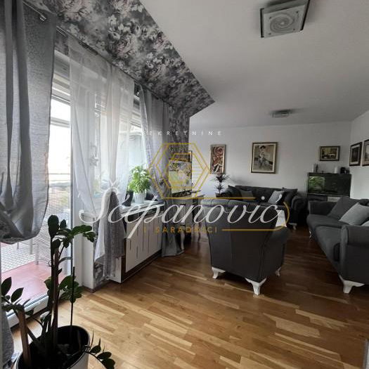 Stan Prodaja Novi Sad  75 m2