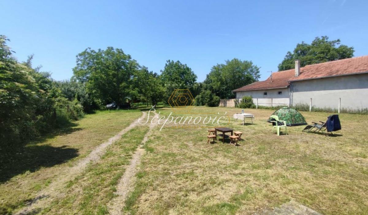Plac Prodaja Novi Sad  5870 m2