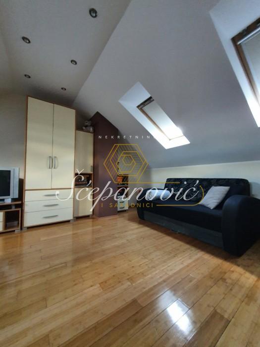 Trosoban stan na prodaju, Nova Detelinara, Novi Sad, 113m², 235.000 €