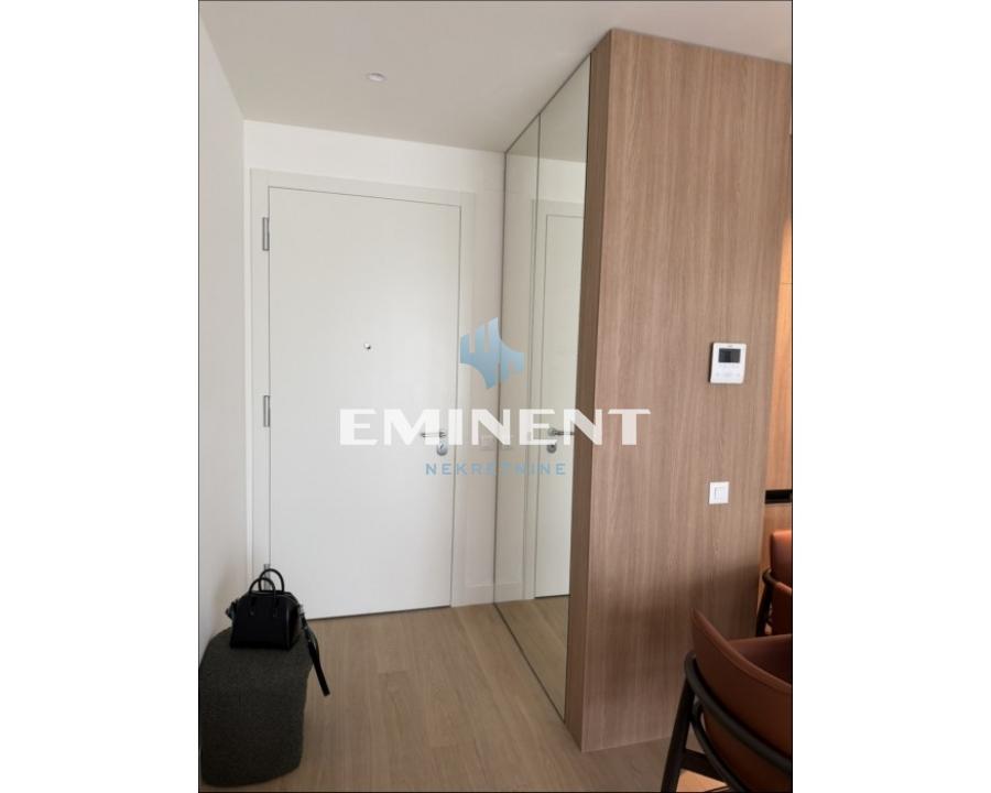 Trosoban stan za izdavanje, A Blok – Blok 67a, Beograd, 78m², 1.900 €/mes