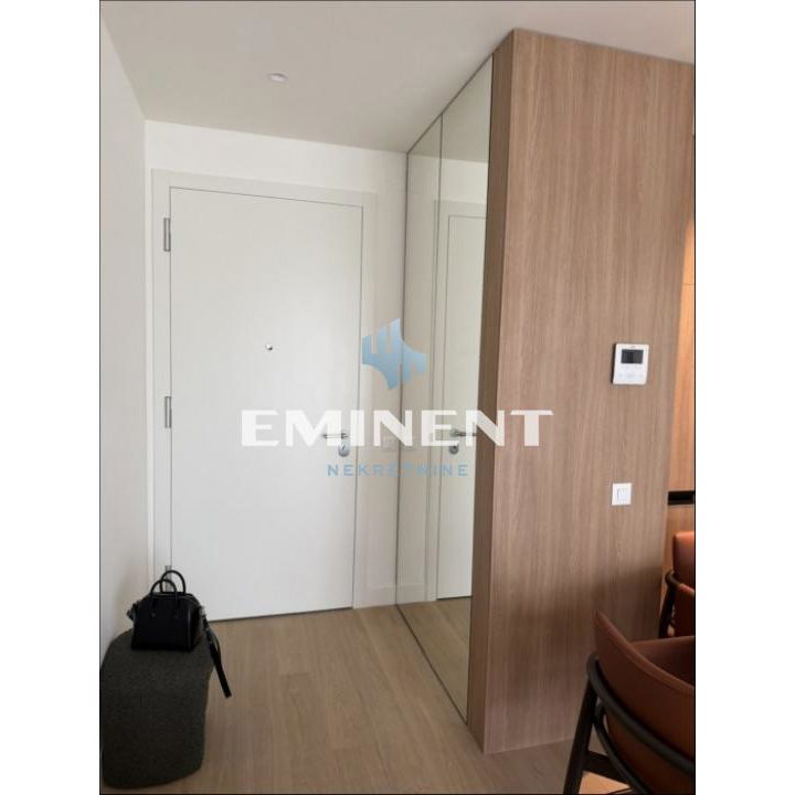 Trosoban stan za izdavanje, A Blok – Blok 67a, Beograd, 78m², 1.900 €/mes