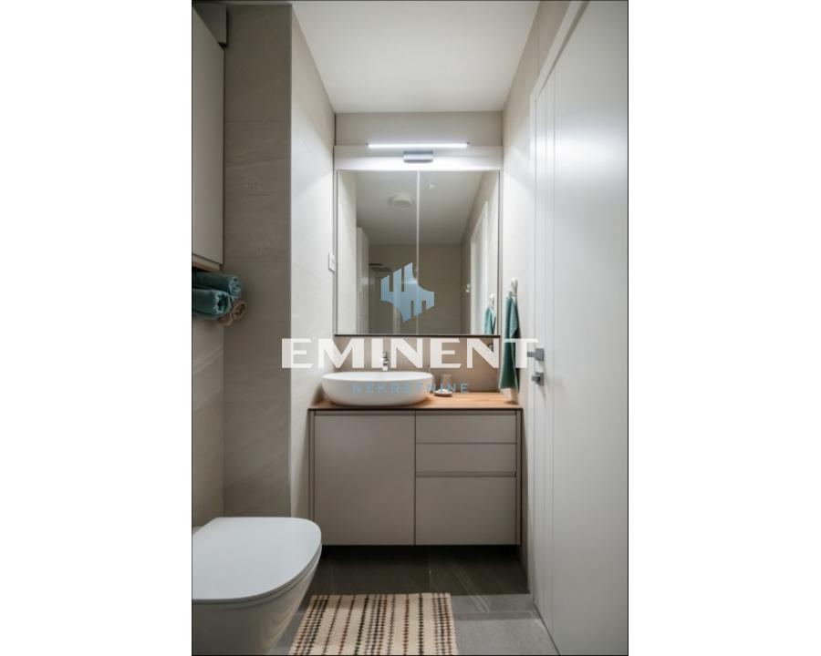 Trosoban stan za izdavanje, FON, Beograd, 116m², 2.000 €/mes