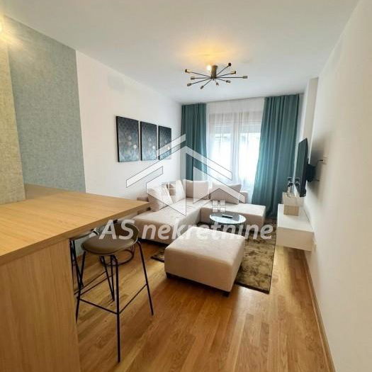 Stan Izdavanje Beograd Južni Bulevar 49 m2