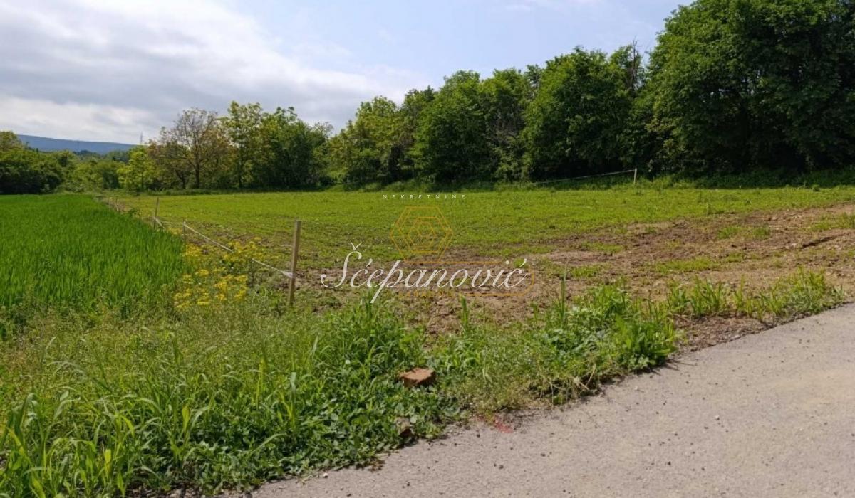 Plac na prodaju, Petrovaradin, Novi Sad, 1367m², 122.000 €