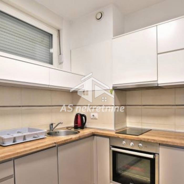 Stan Izdavanje Beograd Terazije 58 m2