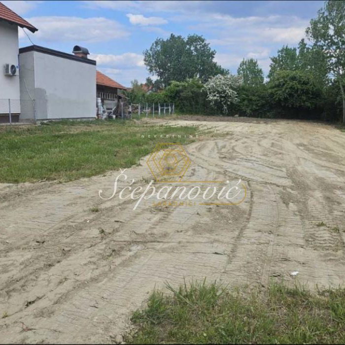 Plac Prodaja Novi Sad  662 m2