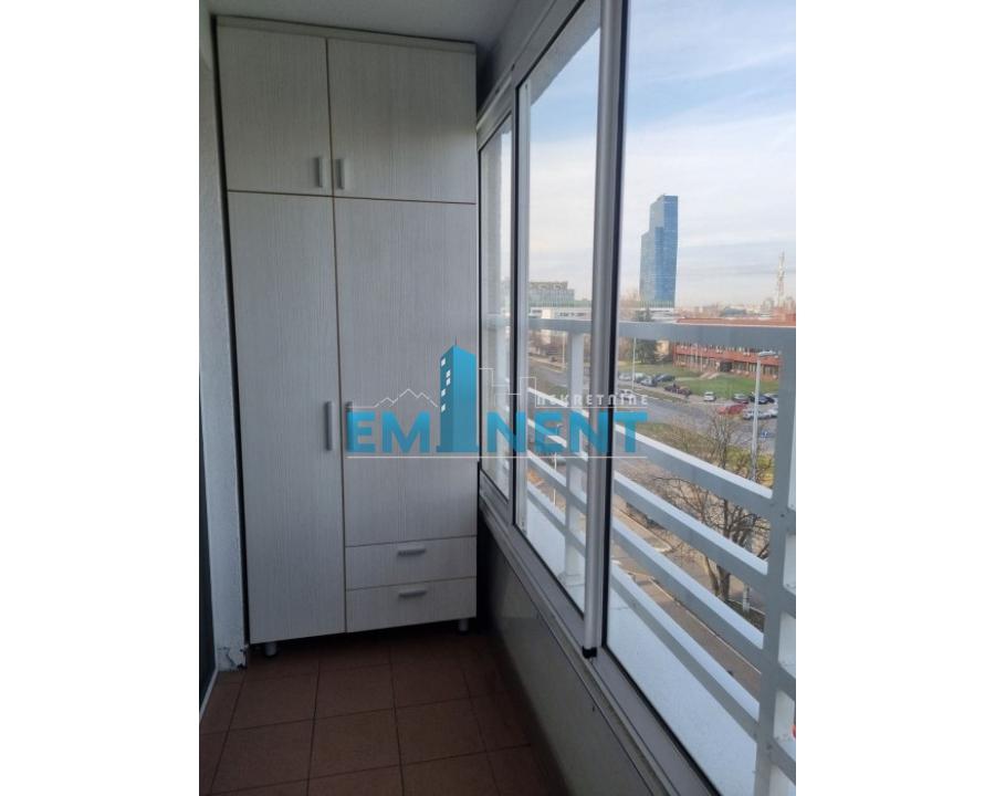 stanovi-izdavanje-beograd-eE5YyPAAtH Dvosoban stan za izdavanje, Blok 67 – Belville, Beograd, 52m², 850 €/mes