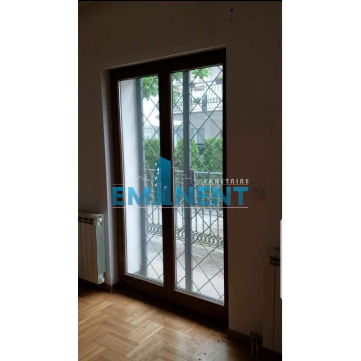 Kuća Izdavanje Beograd Dedinje 220 m2