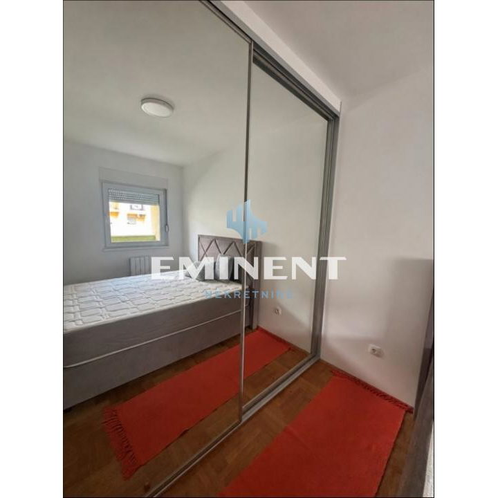 Stan Izdavanje Beograd Blok 72 42 m2