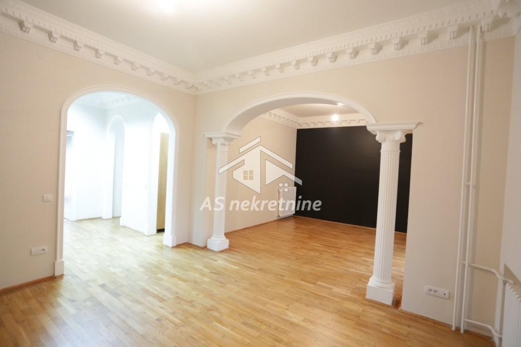 Kuća Izdavanje Beograd Bulevar Oslobođenja 550 m2