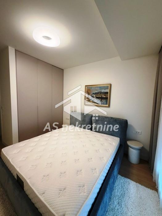 Trosoban stan za izdavanje, Blok 64, Beograd, 78m², 2.000 €/mes