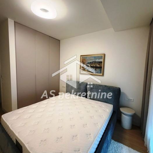 Trosoban stan za izdavanje, Blok 64, Beograd, 78m², 2.000 €/mes