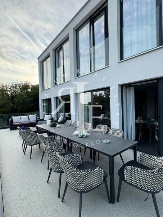 Kuća Prodaja Beograd Ralja 270 m2