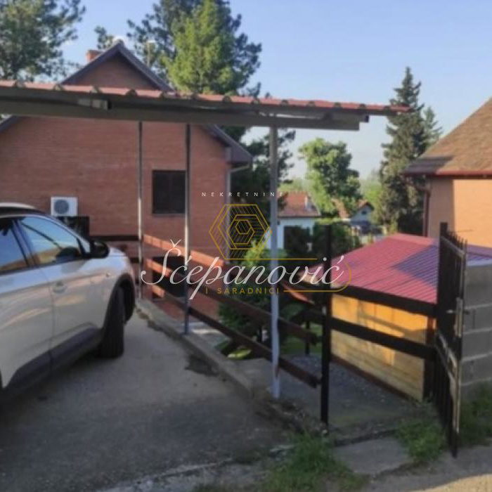Kuća Prodaja Beočin  102 m2