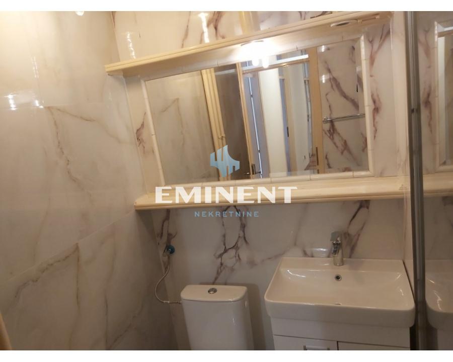 stanovi-izdavanje-beograd-oBuknlJla2 Trosoban stan za izdavanje, Banovo Brdo, Beograd, 75m², 800 €/mes