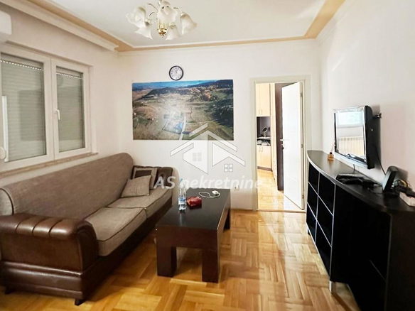 Stan Izdavanje Beograd Braće Jerković 60 m2