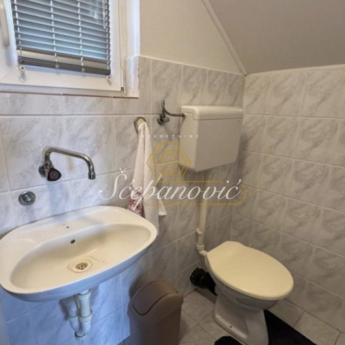 Kuća na prodaju, Sremska Kamenica, Novi Sad, 131m², 300.000 €