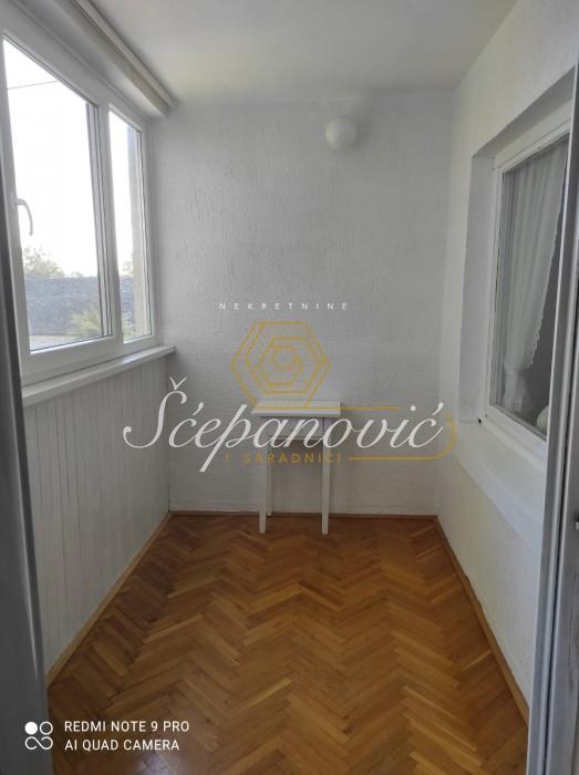 stanovi-izdavanje-beograd-rzrakSI3o5 Stan Prodaja Bečej 69 m2