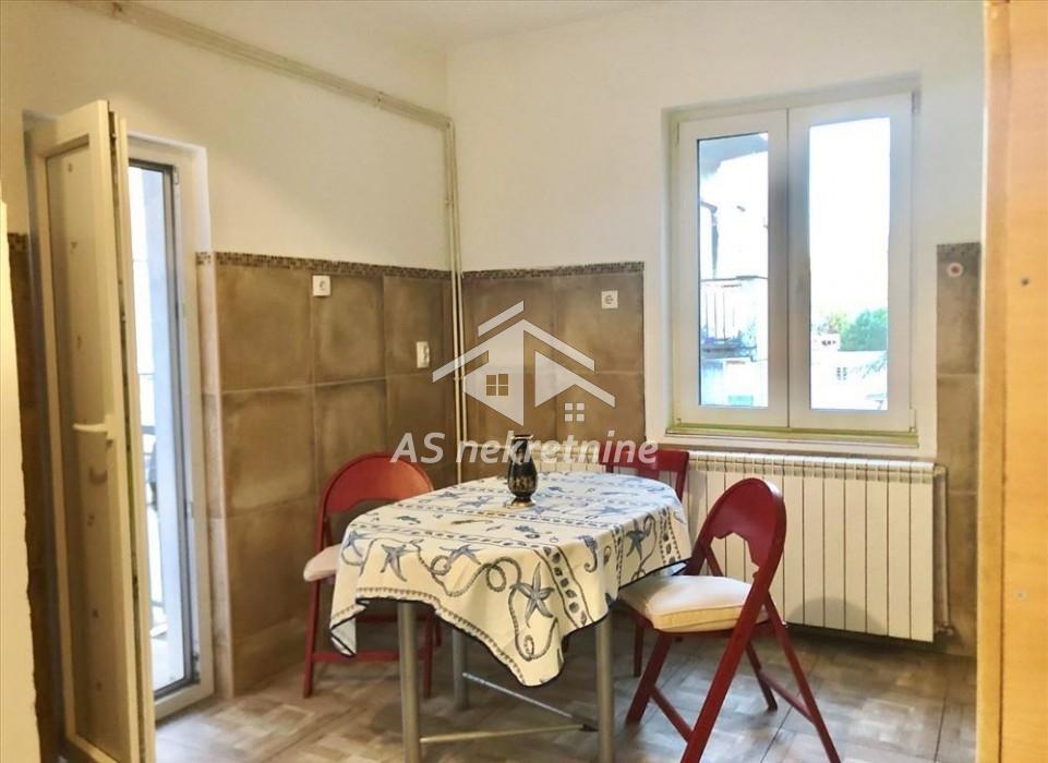Trosoban stan na prodaju, Hala Pionir, Beograd, 70m², 250.000 €