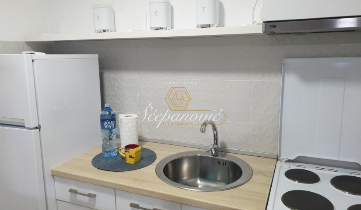 Stan Prodaja Novi Sad  24 m2