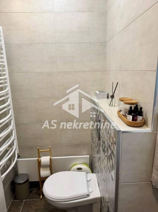 stanovi-izdavanje-beograd-uMgWPVb95u Trosoban stan za izdavanje, Hram Svetog Save, Beograd, 75m², 1.500 €/mes