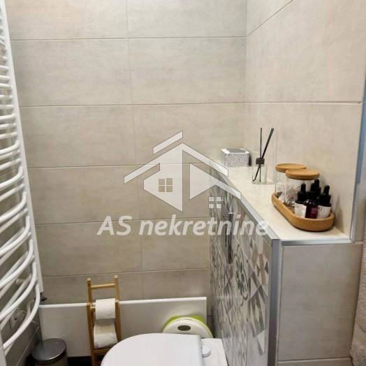Trosoban stan za izdavanje, Hram Svetog Save, Beograd, 75m², 1.500 €/mes