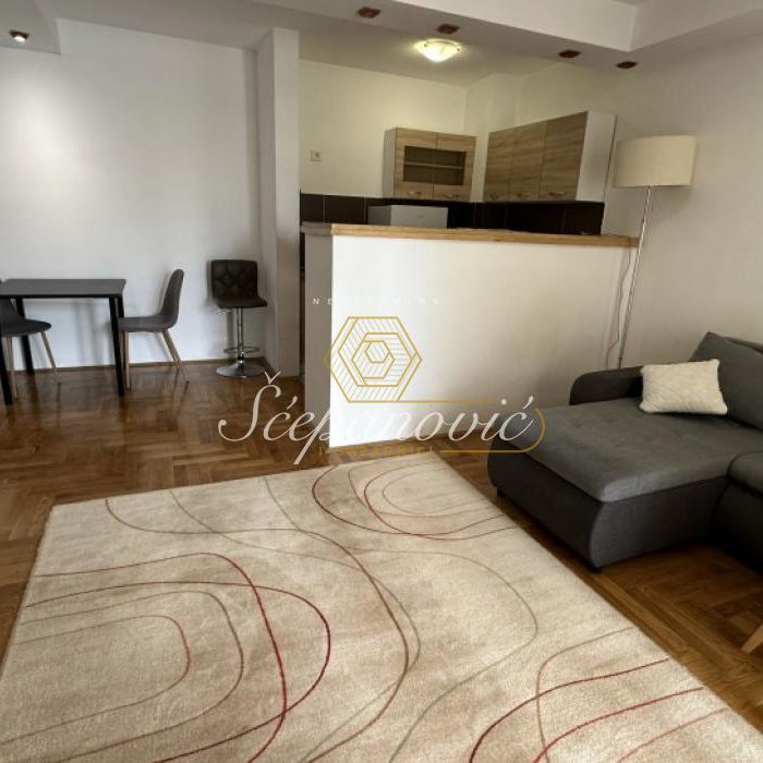 Stan Prodaja Novi Sad  37 m2