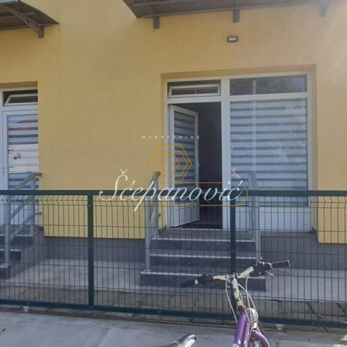 Lokal Izdavanje Novi Sad  139 m2