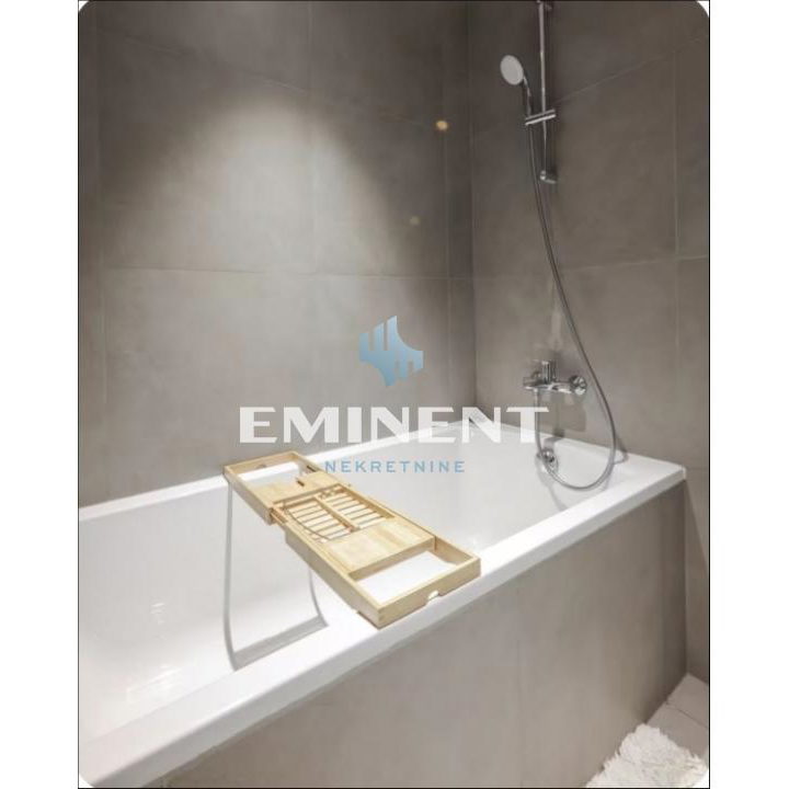 Trosoban stan za izdavanje, Beograd na Vodi, Beograd, 80m², 2.000 €/mes