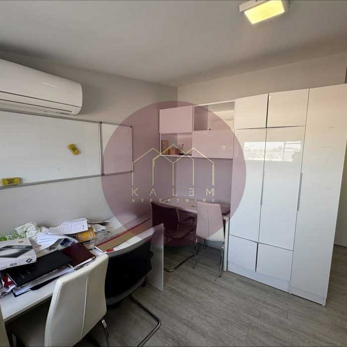 Petosoban stan na prodaju, Đeram Pijaca, Beograd, 118m², 349.000 €
