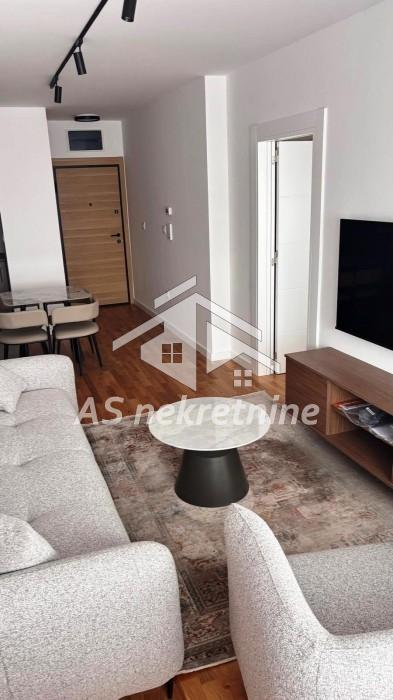 Stan Izdavanje Beograd Đeram Pijaca 53 m2