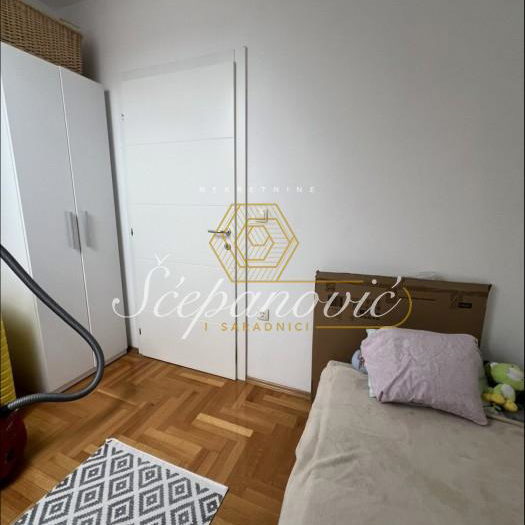 Četvorosoban stan na prodaju, Telep, Novi Sad, 77m², 174.000 €