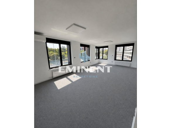 Stan Izdavanje Beograd  120 m2