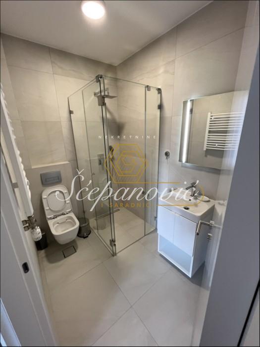 stanovi-izdavanje-beograd-yvIm9EeoJD Dvosoban stan na prodaju, Rotkvarija, Novi Sad, 48m², 180.000 €